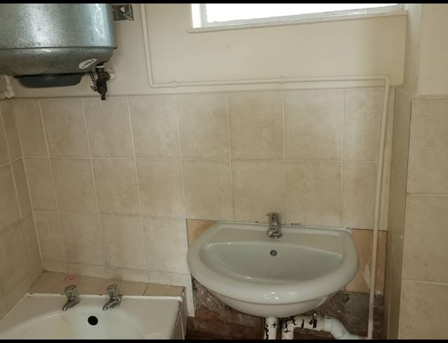 2 BEDROOM FLAT FOR SALE IN WINDERMERE